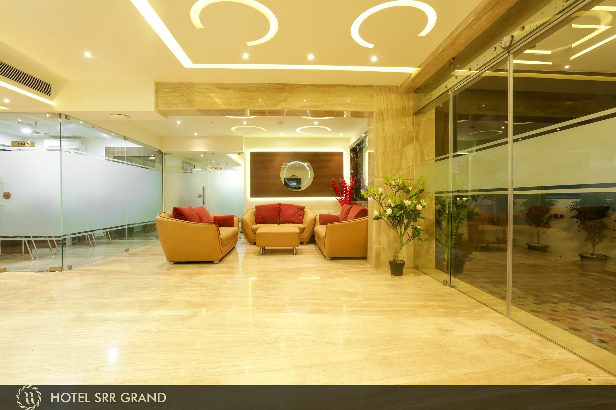 Hotel Srr Grand Madrás Exterior foto
